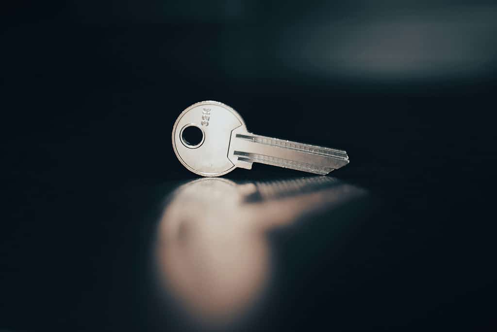 5 Reasons You Should NEVER Share Your WiFi Password